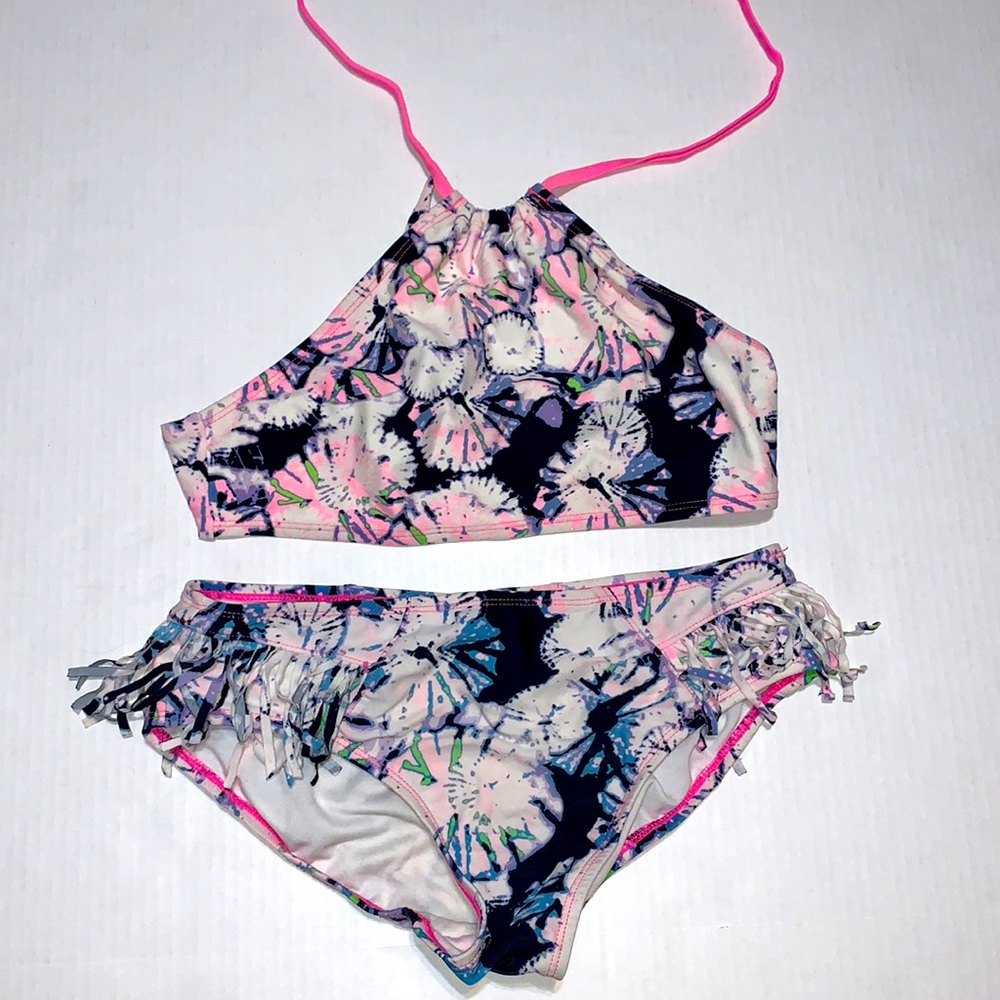 Girls Two Piece bathing suit tie dye/splat pattern